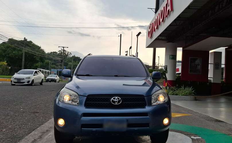 TOYOTA RAV4 4X4 AUTOMÁTICA ATF DE AGENCIA SÚPER CONSERVADA  - Imagen 3