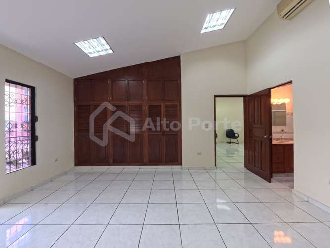  Casa comercial en venta en Escalón - Imagen 7