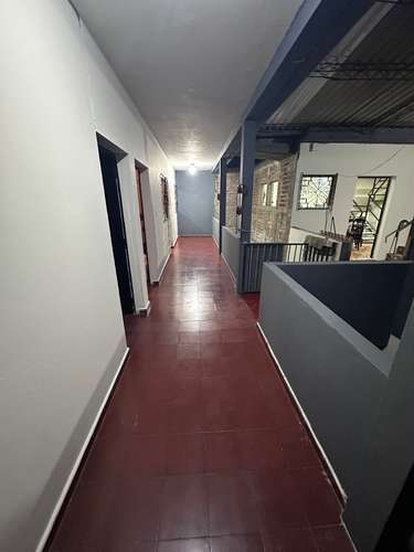 ALQUILER DE HABITACIÓN a PERSONA SOLA , BAÑO COMPARTIDO 
