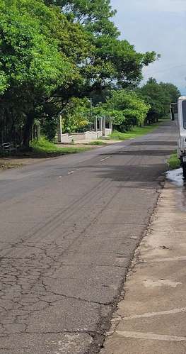 Parcela de 2692 m² en carretera a Santiago de Maria, ideal para inversión o desarrollo, con fácil acceso. - Imagen 6
