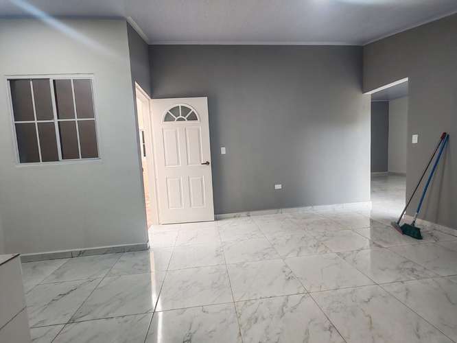 Residencial Obrajuelo, frente PriceSmart, San Miguel.