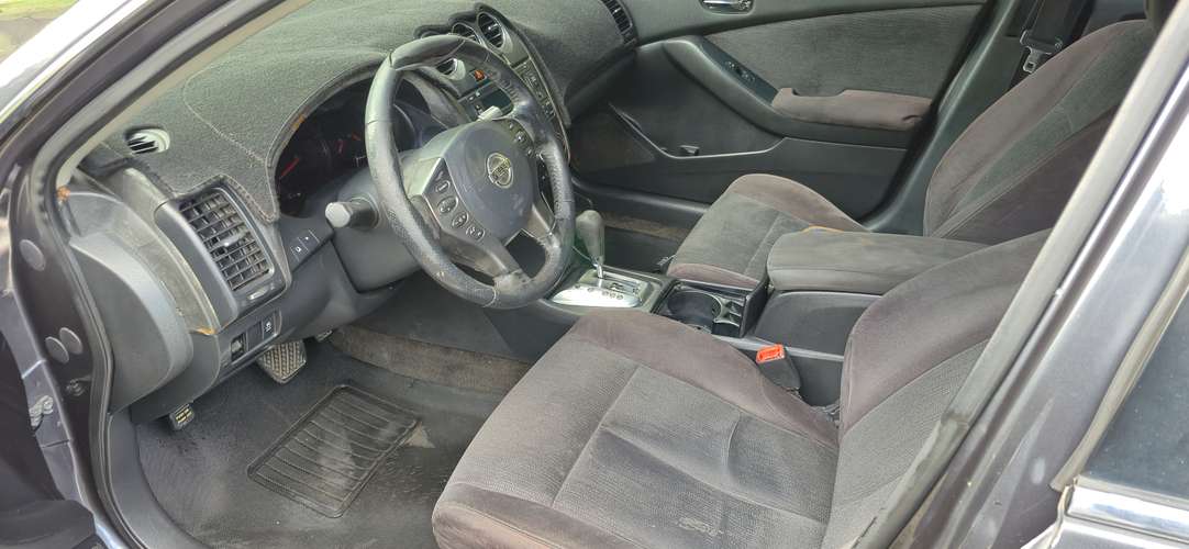 Nissan Altima 2012