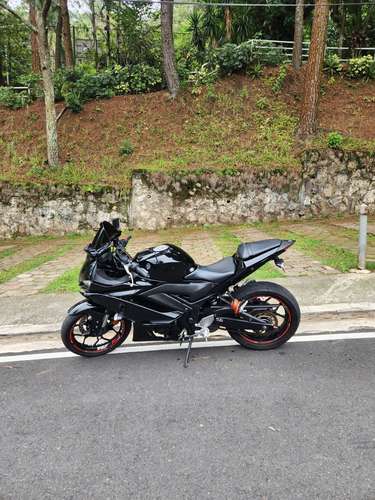 Yamaha R3 2023 de agencia 
