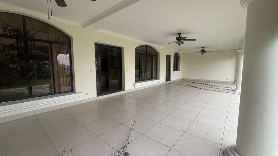 Casa en Alquiler en Cumbres de la Escalón - Imagen 2
