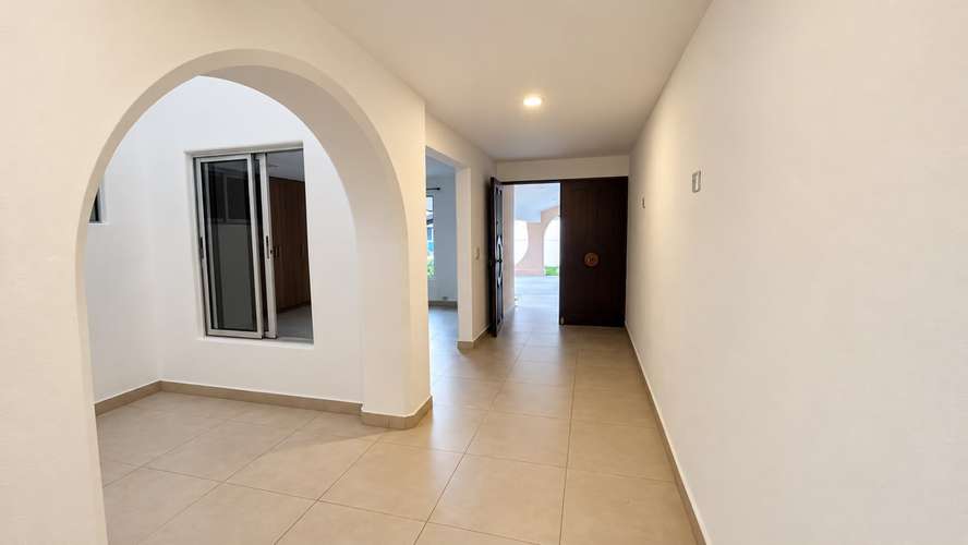 Casa en alquiler de 1 nivel en Colonia Maquilishuat