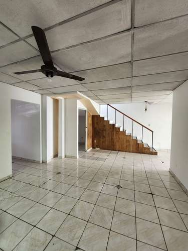 Se Vende Casa en Ciudad Satélite, Residencial Privado  - Imagen 3