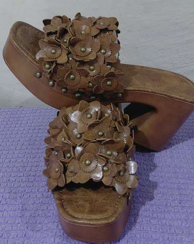 VENDO ZAPATOS PARA DAMA MARCA FRYDA AND CO NUEVOS 