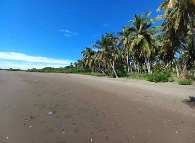 Espectacular terreno 33.43 Mz equivalentes a 234,080 m² en Metalío: frente a playas del Pacífico y la bocana, Sonsonate