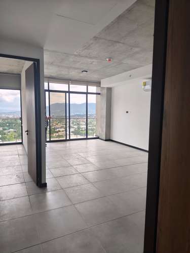 Apartamento moderno de 2 dormitorios en San Salvador con vista panorámica y terraza - Imagen 11