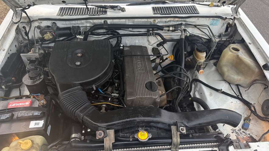 NISSAN HARDBODY 1996 - Imagen 8