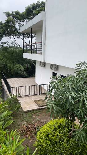 SE ALQUILA CASA EN RESIDENCIAL LAS LUCES - Imagen 4