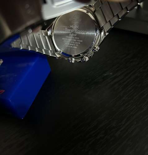 Reloj Casio Edifice Scuderia Toro Rosso (Edición Limitada 2019) EFR-564TR Negociable 