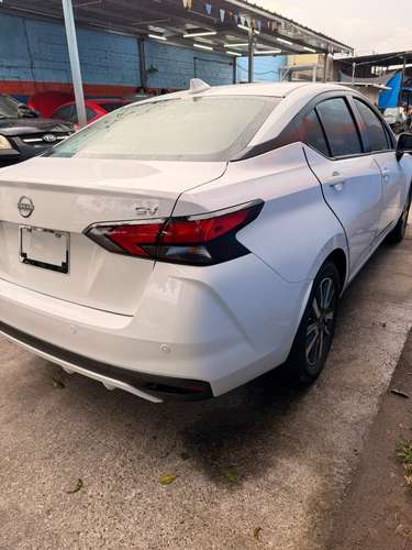 NISSAN VERSA SV 2024 solo 22,000 MILLAS COMO NUEVO 