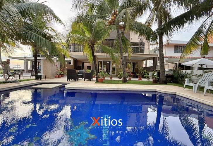 Linda casa en residencial frente al mar! Costa del Sol