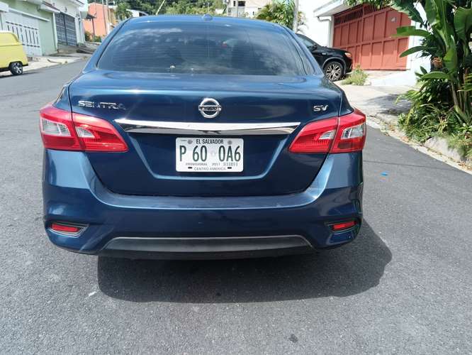 Vendo Nissan Sentra 2018
