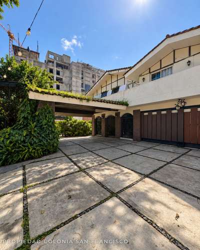 CASA EN VENTA EN COLONIA SAN FRANCISCO