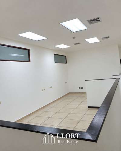 Local en ALQUILER en Col. San Benito