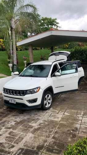 Camioneta marca Jeep!