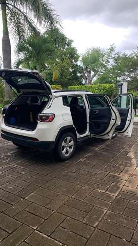 Camioneta marca Jeep!