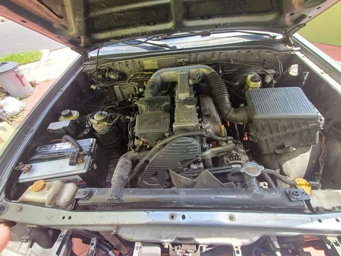 Vendo Mazda B2000 año 2006