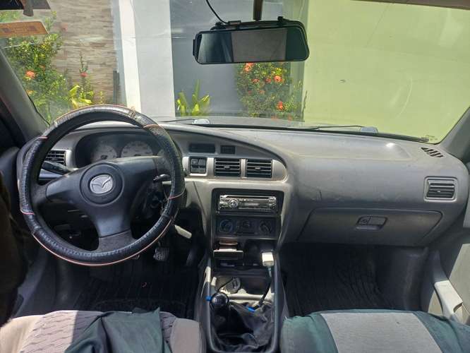 Vendo Mazda B2000 año 2006