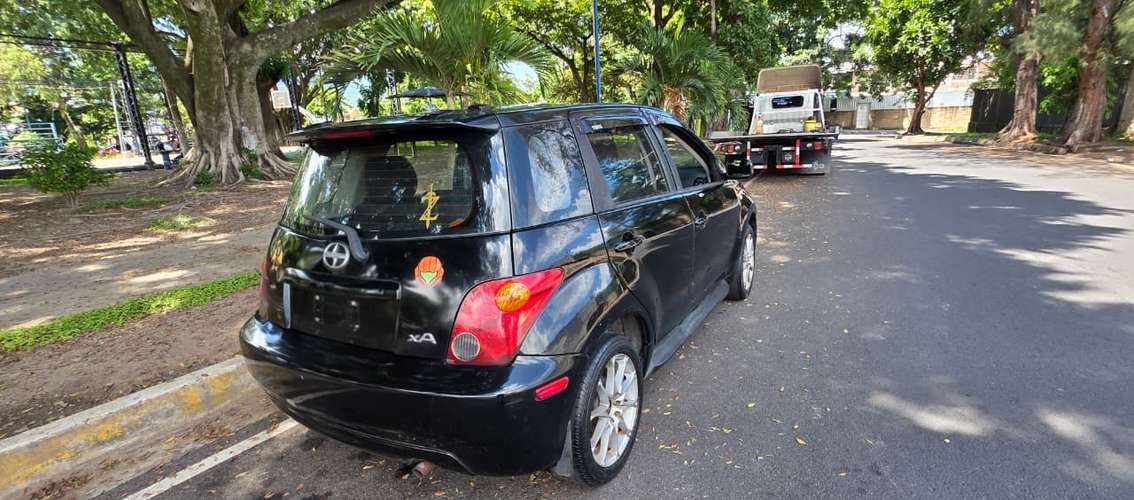 Venta Scion XA 2004 estandar $4500 neg