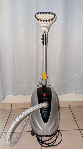 Plancha/ Vaporizador de prendas Hamilton Beach 11552