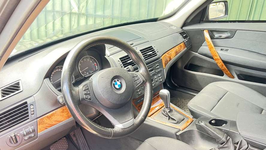 BMW x3 4x4 blindada de agencia, acepto vehículo a cuenta 