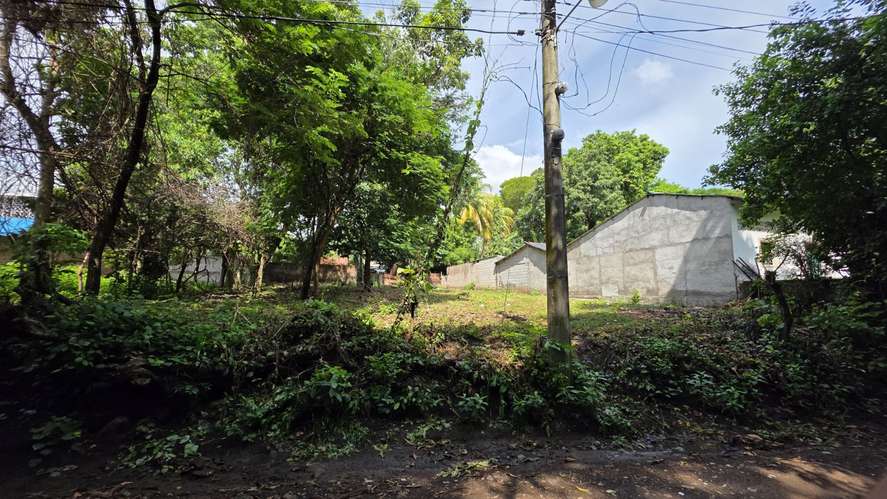 OPORTUNIDAD EN MONCAGUA, SAN MIGUEL  ¡El terreno ideal para la casa de tus sueños o tu próximo proyecto!  