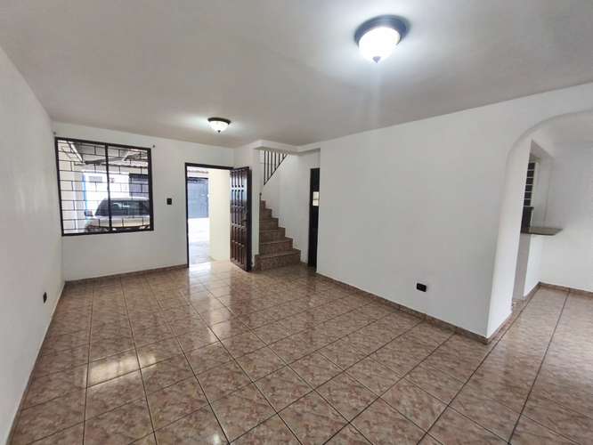SANTA ELENA CASA ALQUILER $1,200 PRIVADO  - Imagen 3