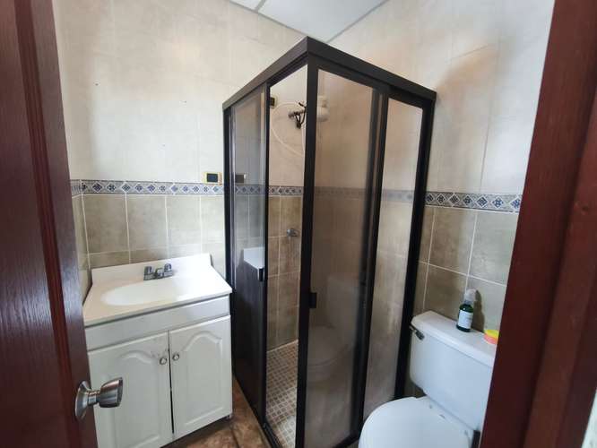 SANTA ELENA CASA ALQUILER $1,200 PRIVADO  - Imagen 11