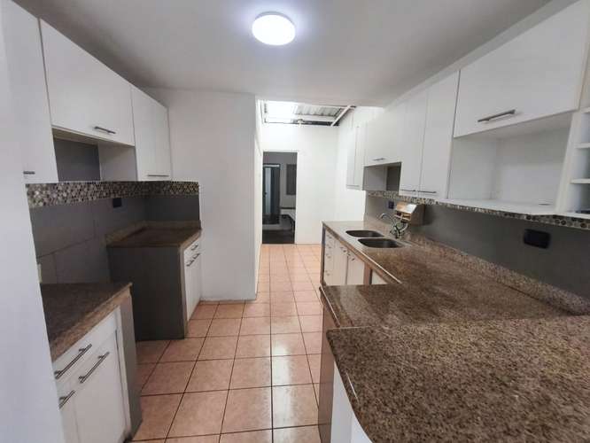 SANTA ELENA CASA ALQUILER $1,200 PRIVADO  - Imagen 4