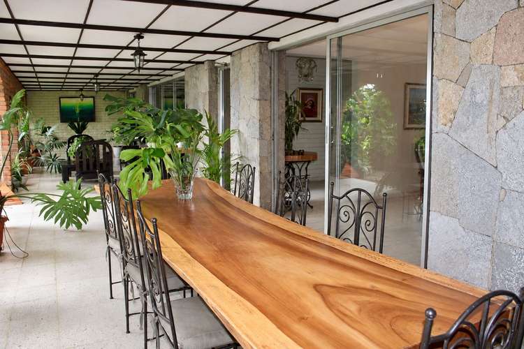 ALTAMIRA VENTA CAS $840,000 PRIVADO