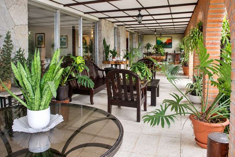 ALTAMIRA VENTA CAS $840,000 PRIVADO
