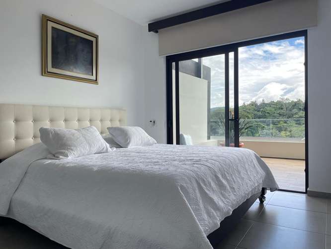AT LOFT TUSCANIA VENTA APTO $355,000 CON VISTA VALLE - Imagen 8