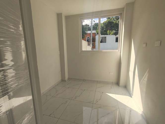Residencial Villa San Carlos, Calle Mano de Leon, Escalón Norte, San Salvador.