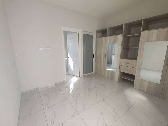 Residencial Villa San Carlos, Calle Mano de Leon, Escalón Norte, San Salvador.