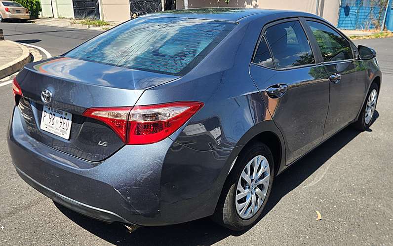 Toyota corolla le 2019 autom motor 1.8 ecodrive cámara usb aire vids-elect acepto auto a cuenta  - Imagen 2