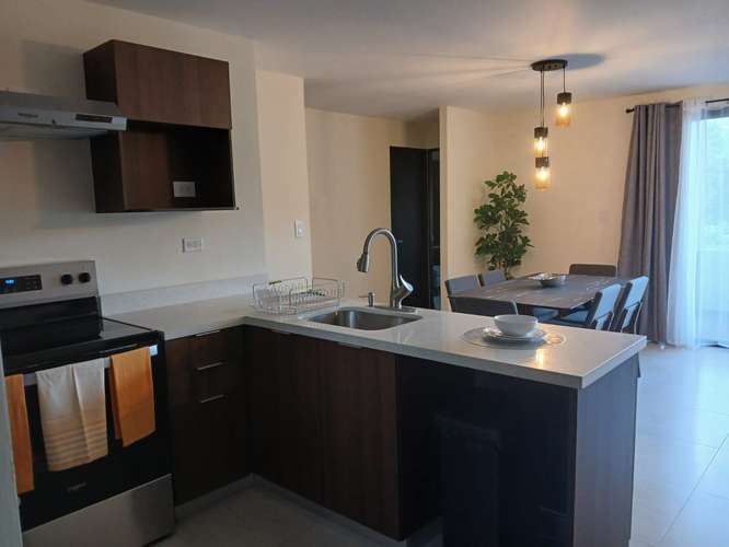 Lujoso apartamento de 3 habitaciones en alquiler con terraza, amueblado, a pasos de las Ramblas, Santa Tecla - Imagen 15