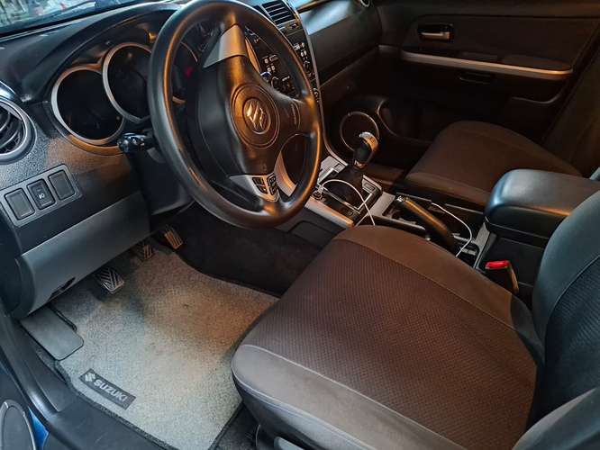 Vendo Suzuki Vitara 2015 de agencia