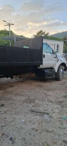 FORD F650 SUPER DUTY 2013