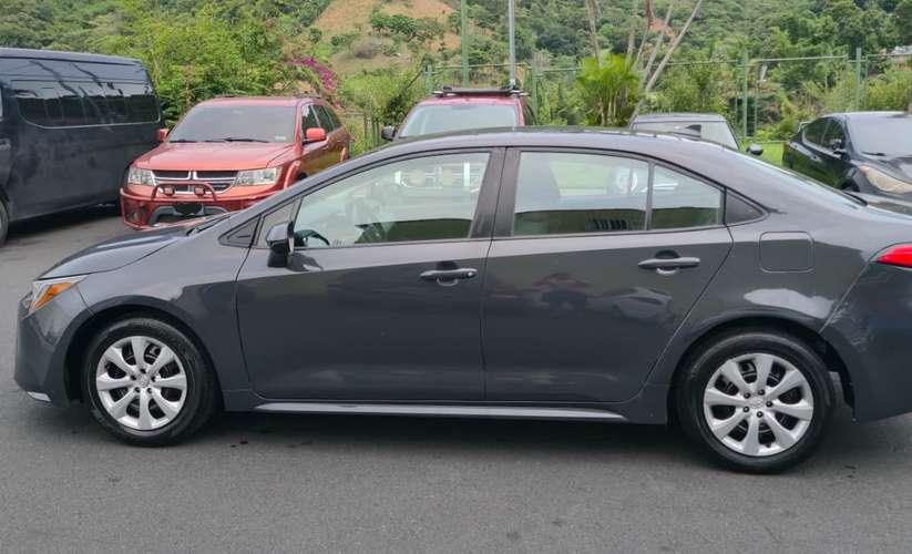 Toyota Corolla LE 2025  - Imagen 2