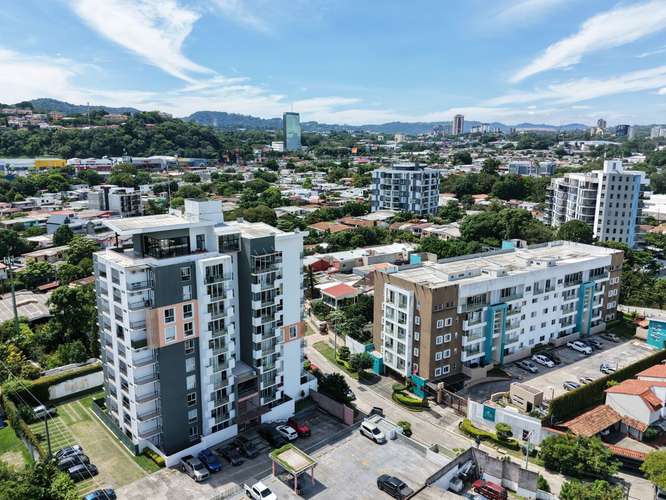 Se Vende Apartamento en Torre Constella, Colonia San Francisco 