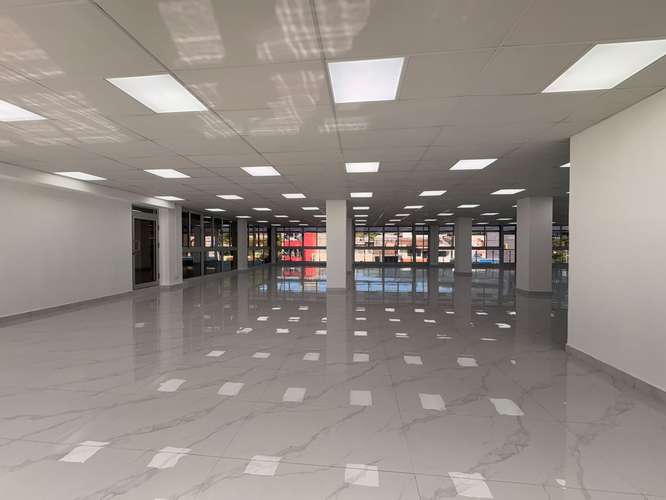 LOCALES EN ALQUILER PARA NEGOCIOS U OFICINAS, ZONA 25 AV NORTE 