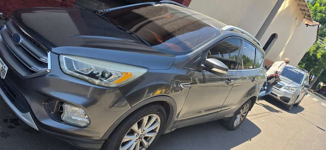 Vendo ford escape 