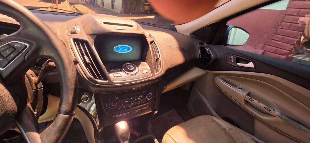 Vendo ford escape 