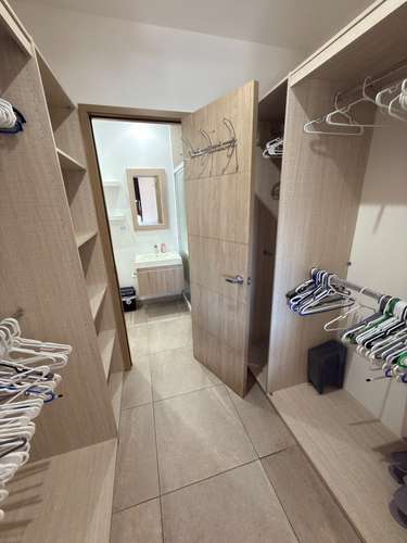  SE ALQUILA APARTAMENTO 105 CONDOMINIO ESCALON, AMUEBLADO - Sala  - Comedor con bar empotrado  - Cocina completament - Imagen 9
