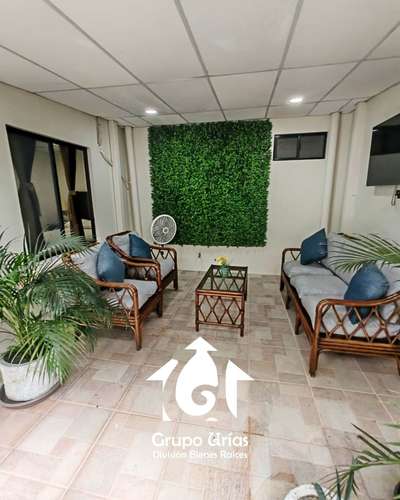 SE ALQUILA CASA COMPLETAMENTE AMUEBLADA - SANTA ELENA