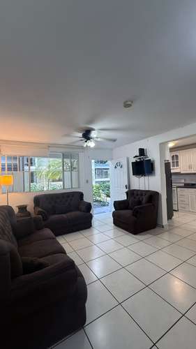Alquiler de apartamento full amueblado Av. La Capilla de San Benito| Patio | 3 hab.| Hab. Serv.| a/c |$1300/mes.