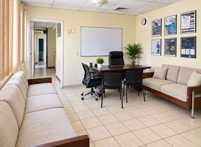 Apartamento de 3 dormitorios en Colonia Escalon, San Salvador - Imagen 5